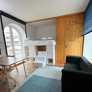 Angela's Loft By Apulia Appartamento